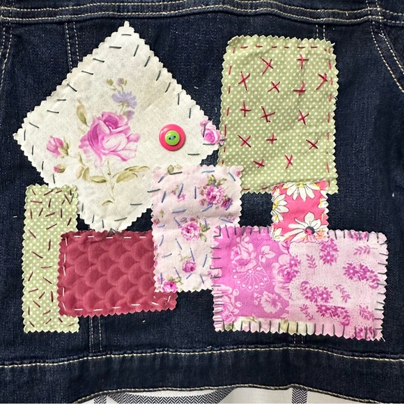 Say what? Girl, toddler 5T up, cycled, patchwork, floral Boho, Jean jacket. - Picture 9 of 11